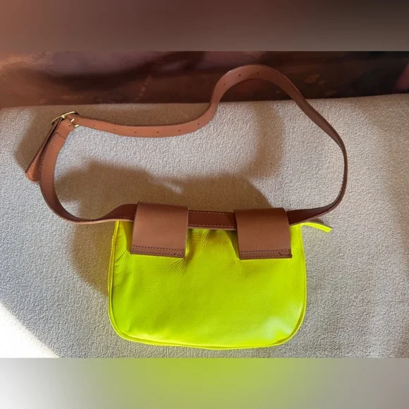 Clare V Neon Yellow Fanny - Picture 2 of 7